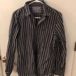 Men’s AE M shirt